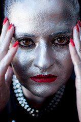 mujer modelo maquillaje