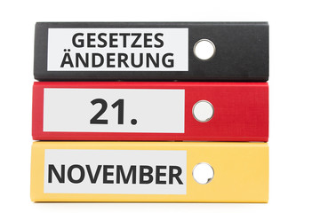 Gesetzesänderung 21. NOVEMBER Beschriftung auf Ordner