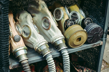 Set of gas mask