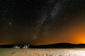 Camellos y estrellas © Michel