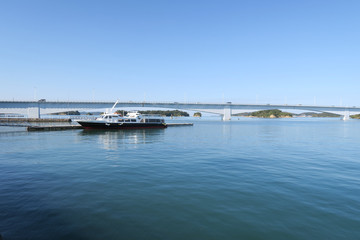 Fototapeta premium The seaside to watch from the wharf