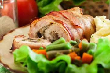 Chicken breast stuffed with champignon