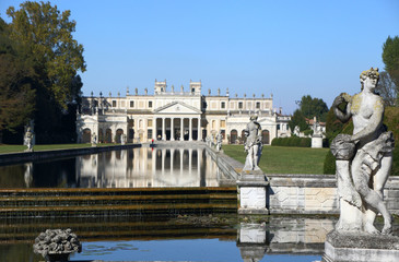 Fototapeta na wymiar Villa Pisani near Padova, unesco world heritage in Italy 