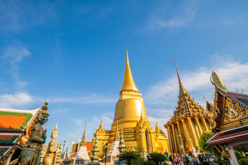 Fototapeta premium Temple of emerald buddha with blue sky cloud travel sightseeing in Bangkok