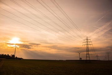 Sonnenuntergang Strommast