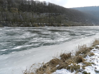 Fleuve gelé 