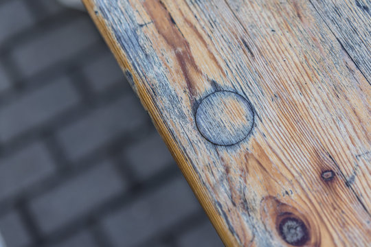Old plank with knur 2