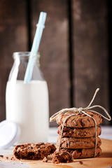 Cookies mit Milchflasche