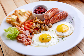 breakfast in the cafe