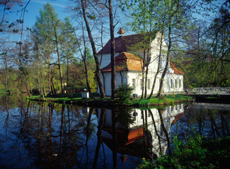 Obraz premium Saint John of Nepomuk Catholic Church (Church On the Water) in Zwierzyniec, Roztocze, Poland