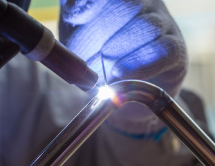 work with argon welding