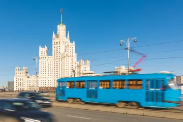Foto op Canvas Moskou, uitzicht op de stad met wolkenkrabber en verkeer © william87