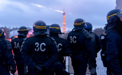 Obraz premium Gilets jaunes Paris