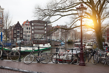 Fototapeta premium piękne ulice w amsterdamie