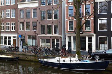 Fototapeta na wymiar beautiful streets in the amsterdam
