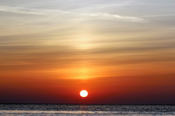 Obraz premium sunset in an unusual colors on the sea