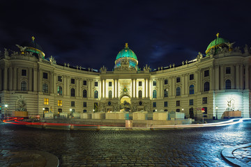 Fototapeta premium Hofburg palace on St. Michael square (Michaelerplatz), Vienna, Austria 