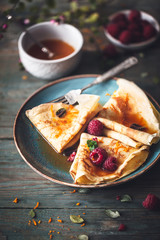 Crêpe Suzette Sauce agrumes et Rhum et Framboises pour la Chandeleur