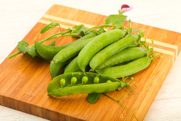 Ripe green peas
