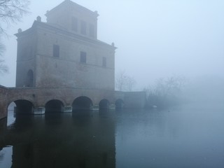 nebbia al castello