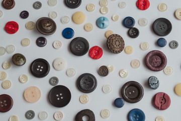 Buttons on the white background.