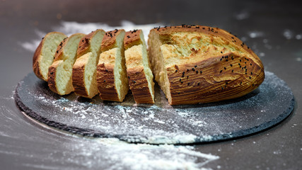 Selbst gebackenes Ayran Brot