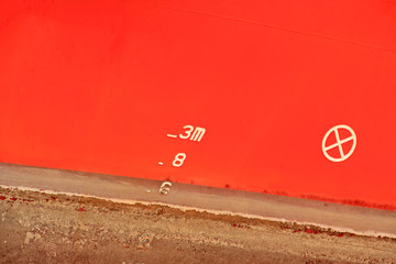 plimsoll mark on the ship