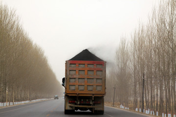 Dust float heavy truck