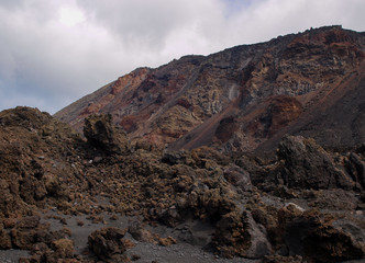 Lavalandschaft auf La Palma nähe der Salinen