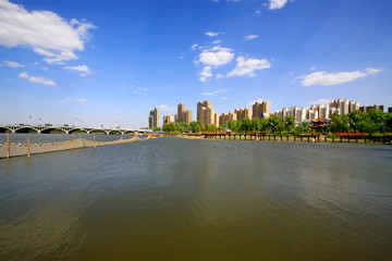 Naklejka premium Beautiful city scenery, rivers and buildings