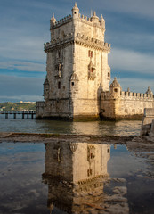 Fototapeta premium Belem tower reflection