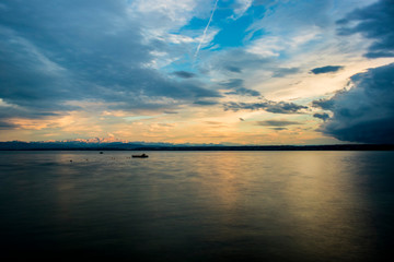 Abendrot see mit Alpen