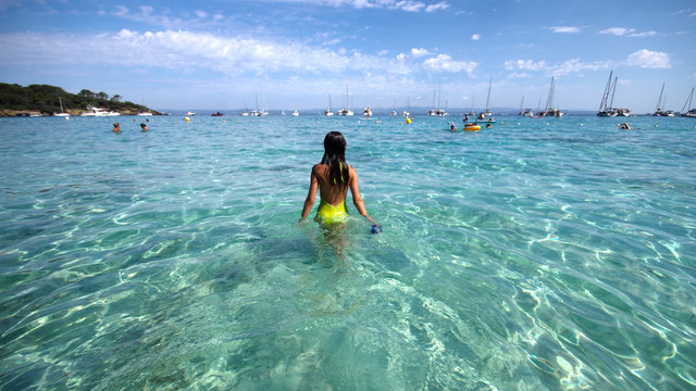 baignade en eaux claires - porquerolles