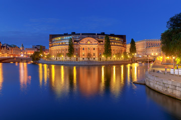 Naklejka premium Stockholm. City embankment at sunrise.