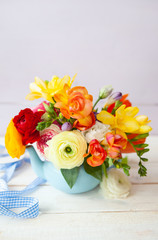 Froehliche bunte Blumen