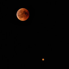 Blutmond mit Mars