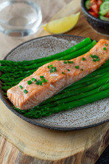 Salmon with asparagus