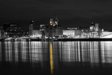 Fototapeta na wymiar Liverpool Waterfront Selective Colour 