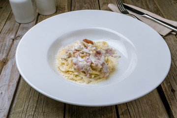 Spaghetti Carbonara with bacon