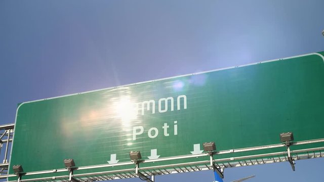 Airplane Landing Poti