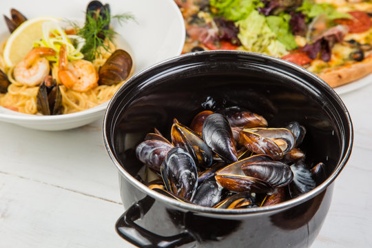 Shellfish Mussels in copper bowl