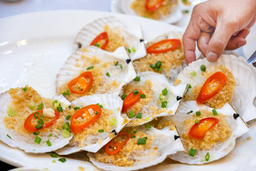 Hand pick Grilled scallops with butter and vegetable