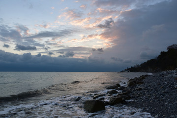 Obraz premium Sunrise with dramatic sky, winter morning, Aegean Sea Coast, Pieria, Greece