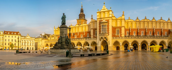 Naklejka na ściany i meble Main Market Square in Krakow