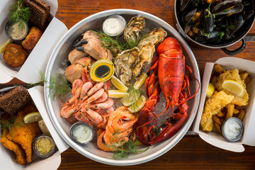 Delicious seafood, straight from the fisherman boat to the restaurant table