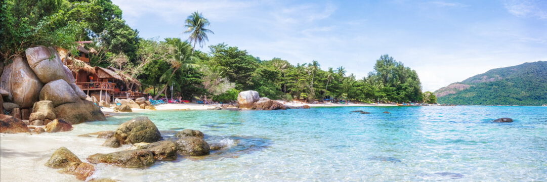Fototapeta Panorama of asian paradise beach in Thailand