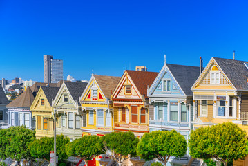 Panoramic view of the San Francisco Painted ladies (Victorian Houses).