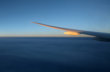 Fototapeta na wymiar Wing of airplane 