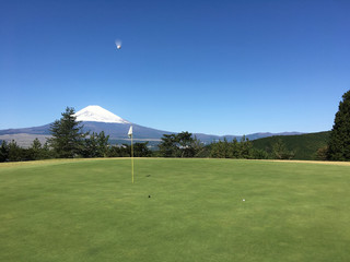 Obraz premium ゴルフ場のグリーン