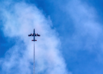 Scia lasciata da un aereo in volo